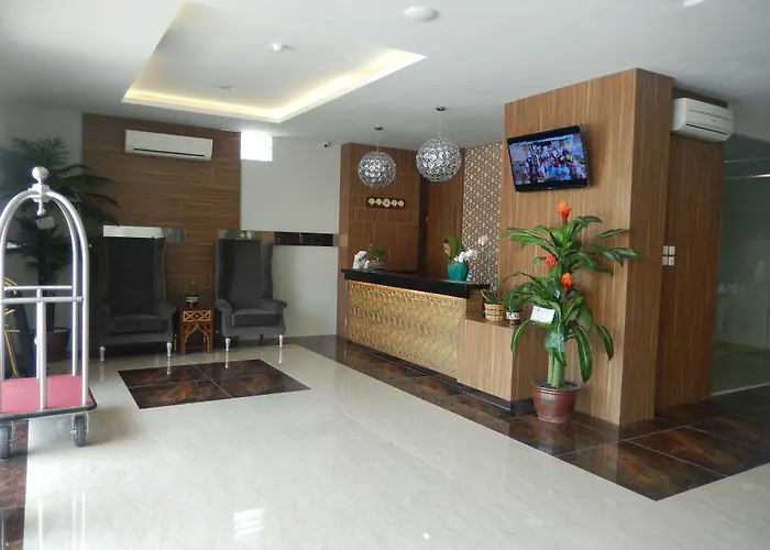 Grand Amira Solo, Azana s CollectionHotel di Solo